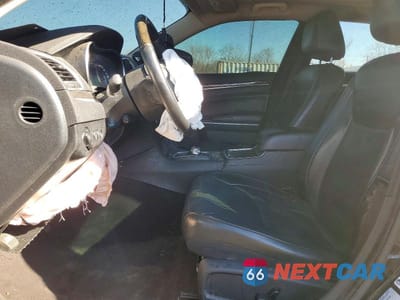 Zdjęcie 7 z 11 samochodu: 2017 CHRYSLER 300C VIN:2C3CCAEG3HH570487 - miniatura