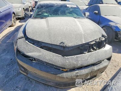 Piąte zdjęcie samochodu w środku: 2015 CHEVROLET CAMARO LS VIN:2G1FB1E3XF9211307 - miniatura
