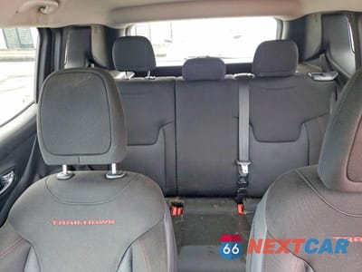 Zdjęcie 10 z 14 samochodu: 2015 JEEP RENEGADE TRAILHAWK VIN:ZACCJBCT0FPB67921 - miniatura