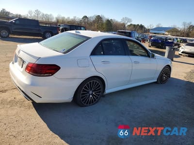 Trzecie zdjęcie samochodu z tyłu: 2014 MERCEDES-BENZ E 350 VIN:WDDHF5KB1EA848912 - miniatura