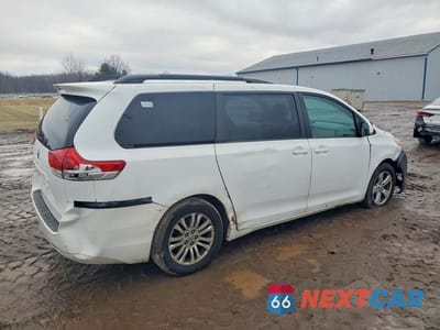 Trzecie zdjęcie samochodu z tyłu: 2012 TOYOTA SIENNA LE VIN:5TDKK3DC2CS241813 - miniatura