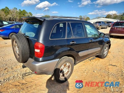 Trzecie zdjęcie samochodu z tyłu: 2005 TOYOTA RAV4 VIN:JTEGD20VX50086589 - miniatura