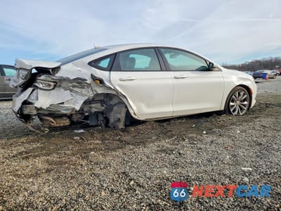 Trzecie zdjęcie samochodu z tyłu: 2015 CHRYSLER 200 S VIN:1C3CCCBB2FN683713 - miniatura