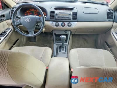 Zdjęcie 8 z 12 samochodu: 2005 TOYOTA CAMRY SE VIN:4T1BA32K75U508886 - miniatura