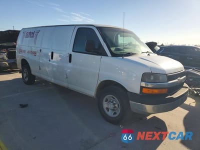 Czwarte zdjęcie samochodu z boku: 2015 CHEVROLET EXPRESS G3500 UTILITY / SERVICE VAN VIN:1GCZGUCG9F1112947 - miniatura