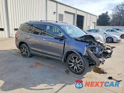 Czwarte zdjęcie samochodu z boku: 2019 HONDA PILOT ELITE VIN:5FNYF6H08KB094593 - miniatura