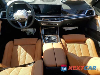 Zdjęcie 8 z 12 samochodu: 2025 BMW X5 XDRIVE40I VIN:5UX23EU0XS9Z93298 - miniatura