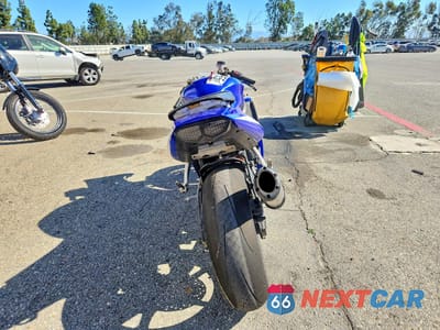 Czwarte zdjęcie samochodu z boku: 2005 YAMAHA YZFR6 L VIN:JYARJ06Y75A006165 - miniatura