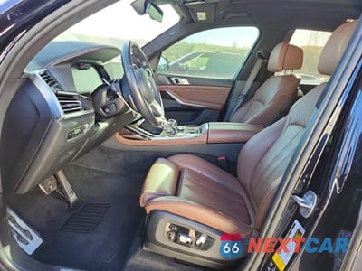 Zdjęcie 7 z 13 samochodu: 2019 BMW X7 XDRIVE50I VIN:5UXCX4C52KLS38665 - miniatura