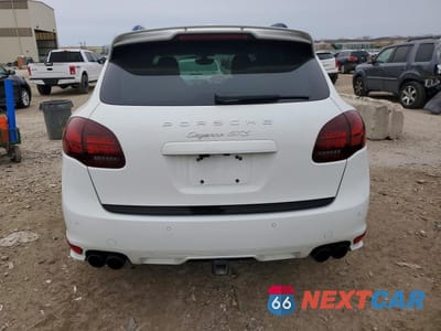 Zdjęcie 6 z 13 samochodu: 2013 PORSCHE CAYENNE GTS VIN:WP1AD2A25DLA71668 - miniatura