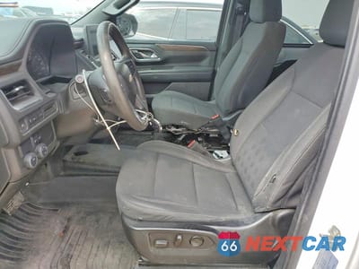 Zdjęcie 7 z 12 samochodu: 2022 CHEVROLET TAHOE C1500 VIN:1GNSCLED1NR247874 - miniatura