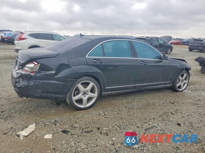 Trzecie zdjęcie samochodu z tyłu: 2013 MERCEDES-BENZ S 550 VIN:WDDNG7DB8DA505425 - miniatura