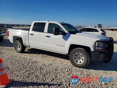 Czwarte zdjęcie samochodu z boku: 2018 CHEVROLET SILVERADO K1500 VIN:3GCUKNEC0JG236771 - miniatura
