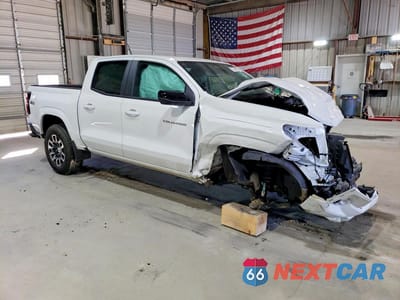 Czwarte zdjęcie samochodu z boku: 2024 CHEVROLET COLORADO Z71 VIN:1GCPTDEK9R1251727 - miniatura