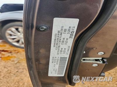 Zdjęcie 12 z 12 samochodu: 2018 CHRYSLER 300 TOURING VIN:2C3CCARG6JH226619 - miniatura