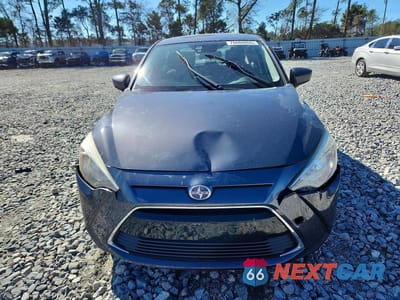 Piąte zdjęcie samochodu w środku: 2016 SCION IA BASE VIN:3MYDLBZV9GY106774 - miniatura