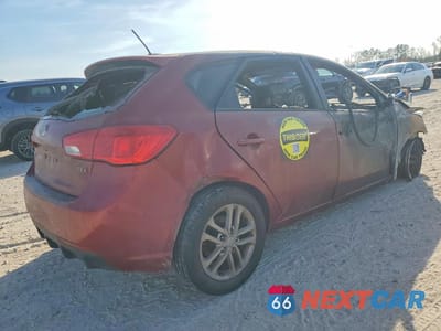 Trzecie zdjęcie samochodu z tyłu: 2012 KIA FORTE 4D VIN:KNAFU5A28C5511892 - miniatura