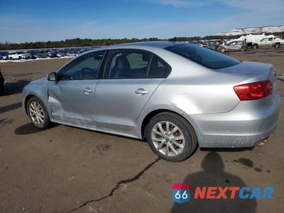 Drugie zdjęcie samochodu z przodu: 2011 VOLKSWAGEN JETTA SE VIN:3VWDZ7AJ5BM036934 - miniatura