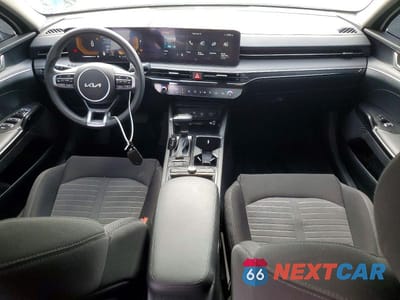 Zdjęcie 8 z 12 samochodu: 2025 KIA K5 LXS VIN:KNAG24J73S5307435 - miniatura
