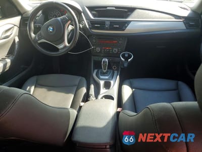 Zdjęcie 8 z 13 samochodu: 2014 BMW X1 XDRIVE28I VIN:WBAVL1C57EVY14552 - miniatura