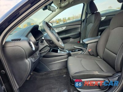 Zdjęcie 7 z 12 samochodu: 2024 KIA FORTE VIN:3KPF24AD8RE806492 - miniatura