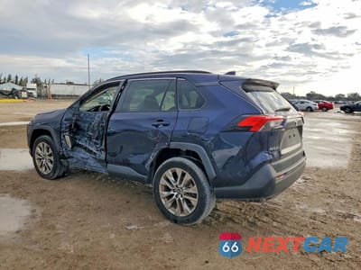 Drugie zdjęcie samochodu z przodu: 2023 TOYOTA RAV4 XLE PREMIUM VIN:2T3C1RFV3PW282898 - miniatura