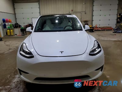 Piąte zdjęcie samochodu w środku: 2021 TESLA MODEL Y VIN:5YJYGDEE6MF071043 - miniatura
