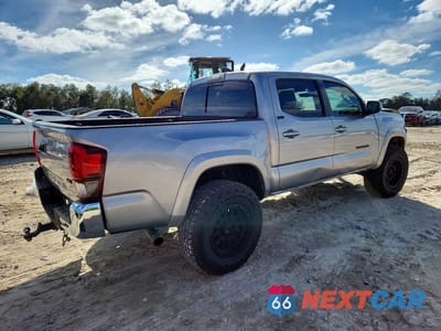 Trzecie zdjęcie samochodu z tyłu: 2020 TOYOTA TACOMA DOUBLE CAB VIN:3TMCZ5AN9LM297149 - miniatura