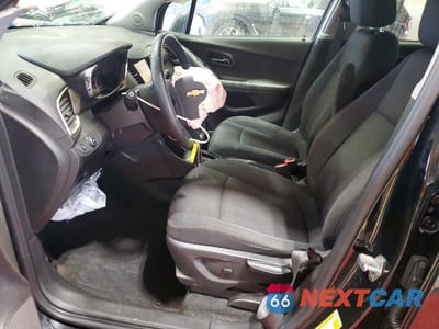 Zdjęcie 7 z 12 samochodu: 2020 CHEVROLET TRAX 1LT VIN:3GNCJPSB0LL212333 - miniatura