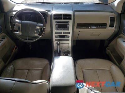 Zdjęcie 8 z 13 samochodu: 2008 LINCOLN MKX VIN:2LMDU88C08BJ19387 - miniatura