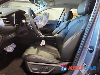 Zdjęcie 7 z 13 samochodu: 2026 GENESIS G70 2.5T STANDARD VIN:KMTG64SC2TU165770 - miniatura