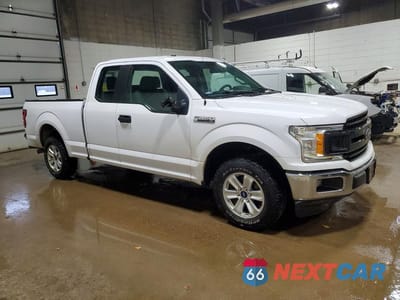 Czwarte zdjęcie samochodu z boku: 2019 FORD F150 SUPER CAB VIN:1FTEX1C50KKF33911 - miniatura