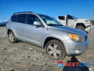 Czwarte zdjęcie samochodu z boku: 2007 TOYOTA RAV4 VIN:JTMBK32V676012299 - miniatura