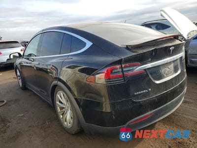 Drugie zdjęcie samochodu z przodu: 2017 TESLA MODEL X VIN:5YJXCDE2XHF054314 - miniatura