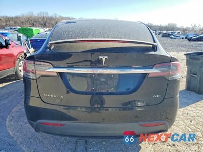 Zdjęcie 6 z 12 samochodu: 2016 TESLA MODEL X VIN:5YJXCAE27GF016861 - miniatura
