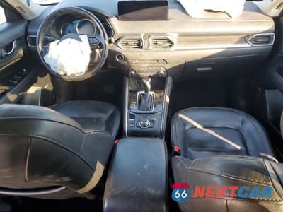 Zdjęcie 8 z 12 samochodu: 2021 MAZDA CX-5 GRAND TOURING VIN:JM3KFADM7M0390604 - miniatura