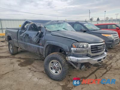 Czwarte zdjęcie samochodu z boku: 2004 GMC SIERRA K2500 HEAVY DUTY VIN:1GTHK29254E249030 - miniatura
