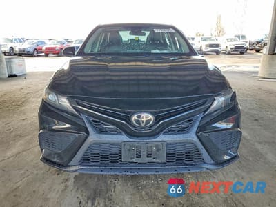 Piąte zdjęcie samochodu w środku: 2021 TOYOTA CAMRY SE VIN:4T1G11AK6MU474725 - miniatura