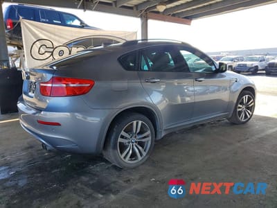 Trzecie zdjęcie samochodu z tyłu: 2011 BMW X6 M VIN:5YMGZ0C50BLK13891 - miniatura