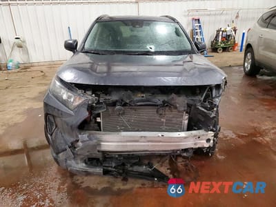 Piąte zdjęcie samochodu w środku: 2021 TOYOTA RAV4 LE VIN:JTMH1RFV9MD063765 - miniatura