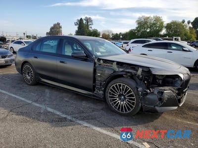 Czwarte zdjęcie samochodu z boku: 2024 BMW I7 EDRIVE50 VIN:WBY43EJ07RCT04425 - miniatura