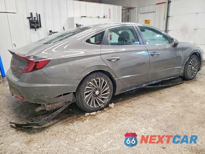 Trzecie zdjęcie samochodu z tyłu: 2022 HYUNDAI SONATA HYBRID VIN:KMHL34JJ8NA038110 - miniatura