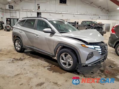 Czwarte zdjęcie samochodu z boku: 2024 HYUNDAI TUCSON SEL VIN:5NMJBCDE5RH297673 - miniatura