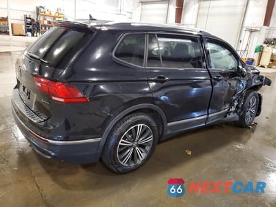 Trzecie zdjęcie samochodu z tyłu: 2024 VOLKSWAGEN TIGUAN WOLFSBURG VIN:3VVAB7AX5RM229420 - miniatura