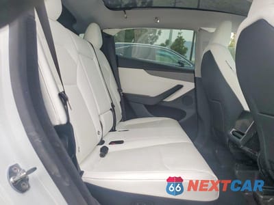 Zdjęcie 10 z 12 samochodu: 2026 TESLA MODEL Y VIN:7SAYGDEE8TF365626 - miniatura