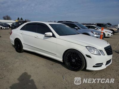 Czwarte zdjęcie samochodu z boku: 2013 MERCEDES-BENZ E 350 VIN:WDDHF5KB1DA749148 - miniatura