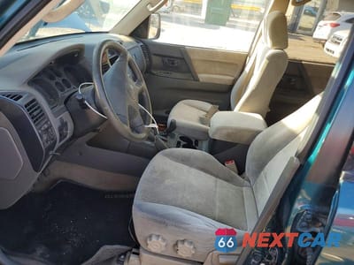 Zdjęcie 7 z 12 samochodu: 2001 MITSUBISHI MONTERO VIN:JA4MW31R01J034296 - miniatura
