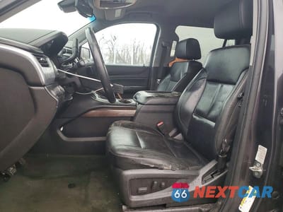 Zdjęcie 7 z 12 samochodu: 2015 CHEVROLET SUBURBAN K1500 LT VIN:1GNSKJKC9FR226159 - miniatura