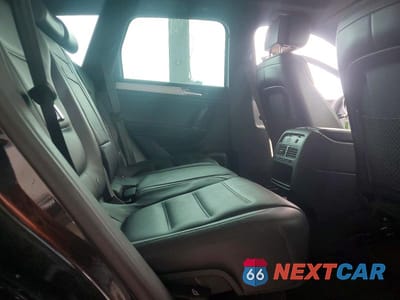 Zdjęcie 10 z 11 samochodu: 2017 VOLKSWAGEN TOUAREG WOLFSBURG VIN:WVGRF7BP6HD004160 - miniatura