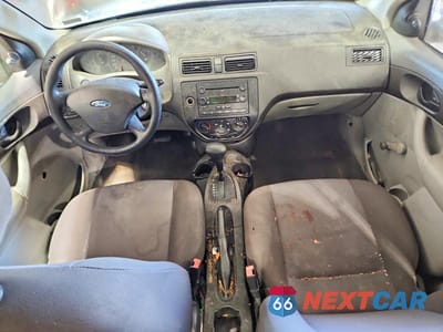 Zdjęcie 8 z 11 samochodu: 2007 FORD FOCUS ZX4 VIN:1FAFP34N67W295518 - miniatura